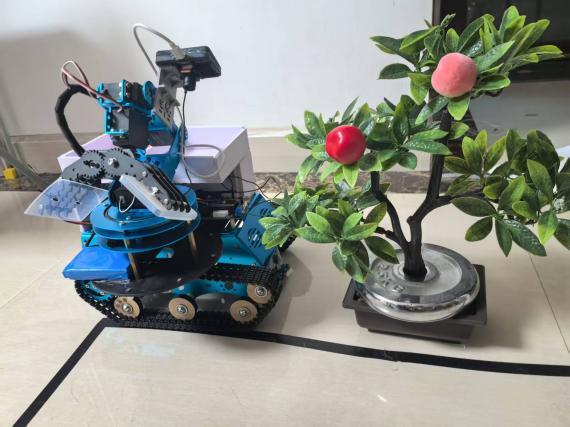 采摘搬运机器人